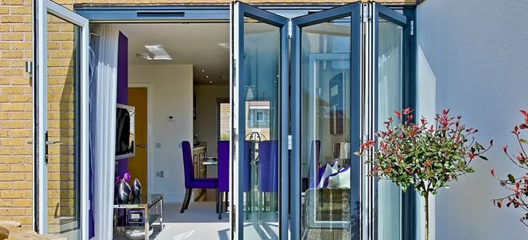 Commercial Door Glass Repair in Abbotsford, BC