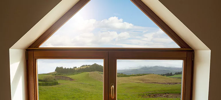 Trapezoid Window Maintenance in Abbotsford, British Columbia